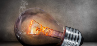 Як отримати компенсацію за згорілу техніку від перепадів напруги в Україні