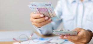 1500 грн українцям у квітні: хто отримає доплату