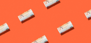 Переказ грошей на свята на закордонну картку: як не переплатити на комісіях