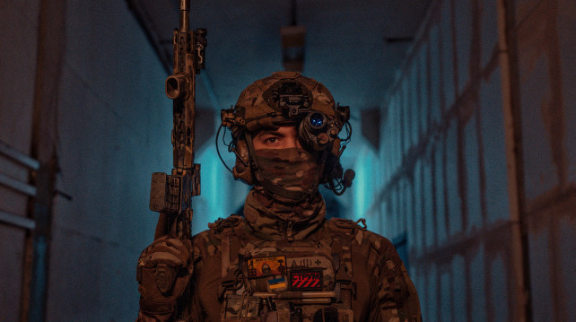 Військовий12 БРСП Азов із приладом нічного бачення та патчем СТРУМ