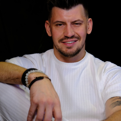 Олесь Вареник